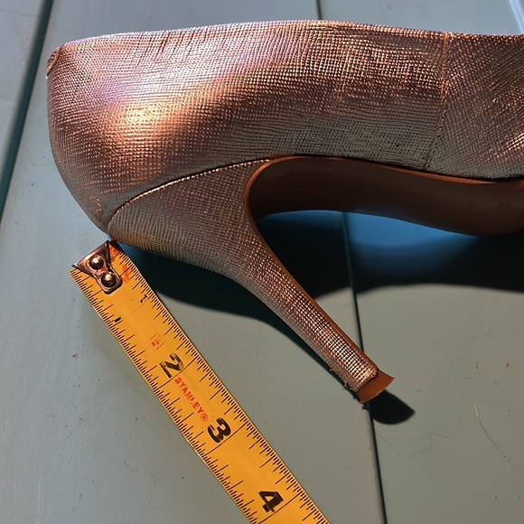 Nine West silver heels - Picture 7 of 9